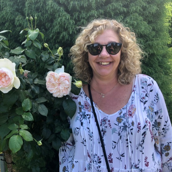 Meet your Posher, Bridget - Picture 1 of 1